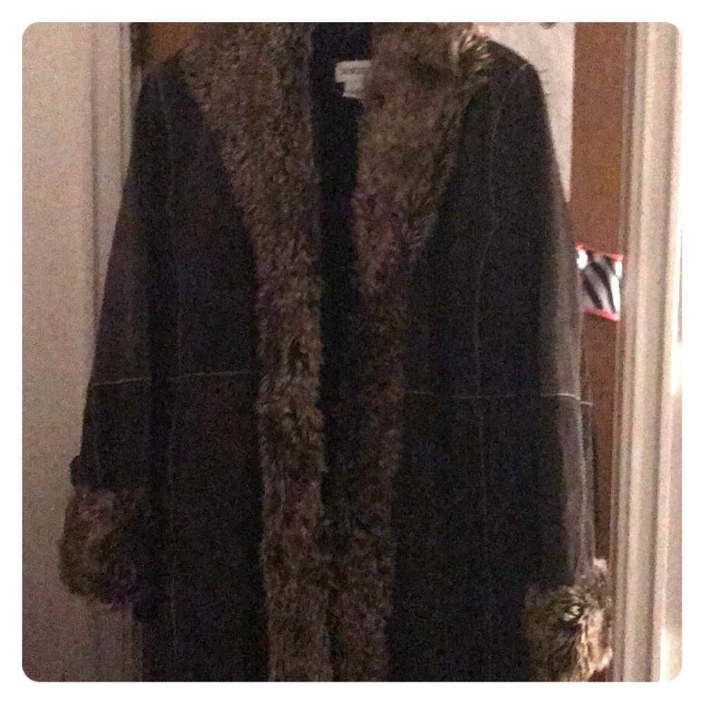 Long Genuine Leather Coat w/ faux fur